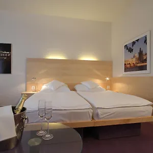 ellenőrizze a rendelkezésre állást